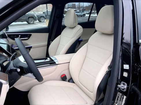 New 2026 Mercedes-Benz GLC 300 4MATIC image 12
