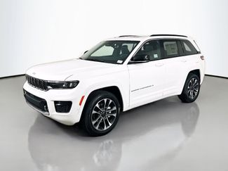 New 2025 Jeep Grand Cherokee Overland w/ Luxury Tech Group IV AWD/4WD video 3