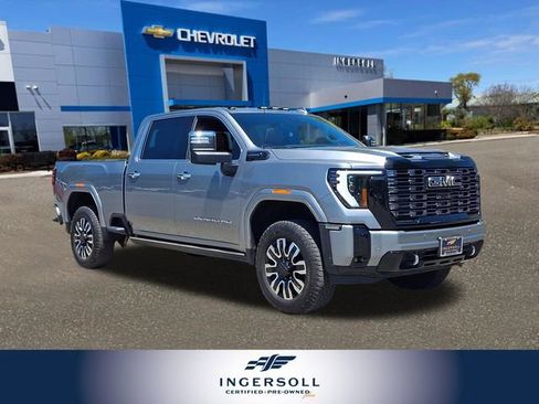 Used 2025 GMC Sierra 2500 Denali Ultimate AWD/4WD image 1