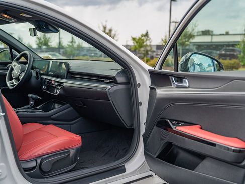 New 2026 Kia K5 GT-Line image 8