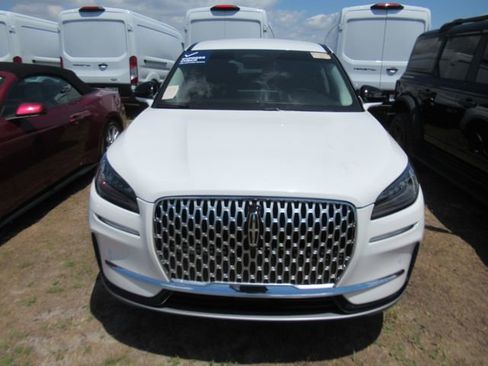 Used 2023 Lincoln Corsair FWD w/ Equipment Group 101A image 2