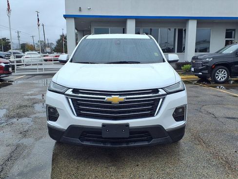 Used 2022 Chevrolet Traverse LT image 19