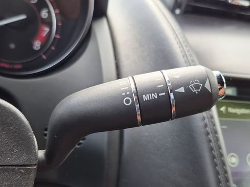 Used 2019 Jaguar F-TYPE SVR image 23