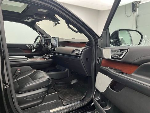 Used 2020 Lincoln Navigator Reserve w/ Equipment Group 208A Reserve image 26