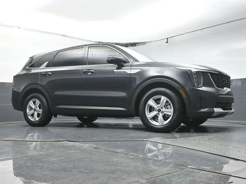 Used 2026 Kia Sorento LX FWD image 32