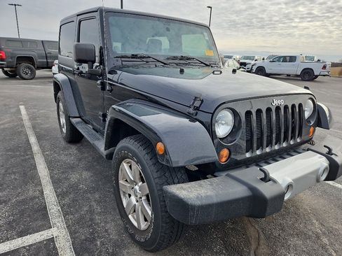 Used 2012 Jeep Wrangler Sahara w/ Connectivity Group image 3