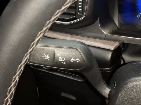 Certified 2023 Ford Explorer Platinum w/ Technology Package AWD/4WD image 19
