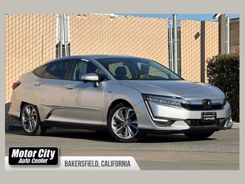 Used 2018 Honda Clarity Touring image 1