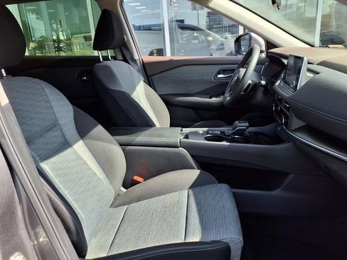 Used 2023 Nissan Rogue SV FWD image 26