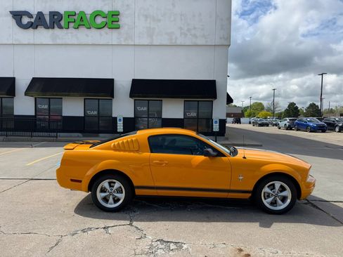 Used 2008 Ford Mustang Coupe RWD image 16