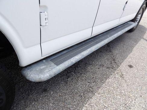 Used 2020 Chevrolet Express 2500 w/ Driver Convenience Package image 48