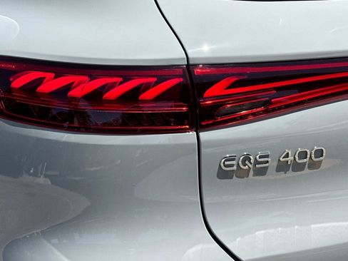 New 2026 Mercedes-Benz EQS 400 4MATIC SUV image 11