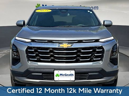 Used 2025 Chevrolet Equinox LT AWD/4WD image 2