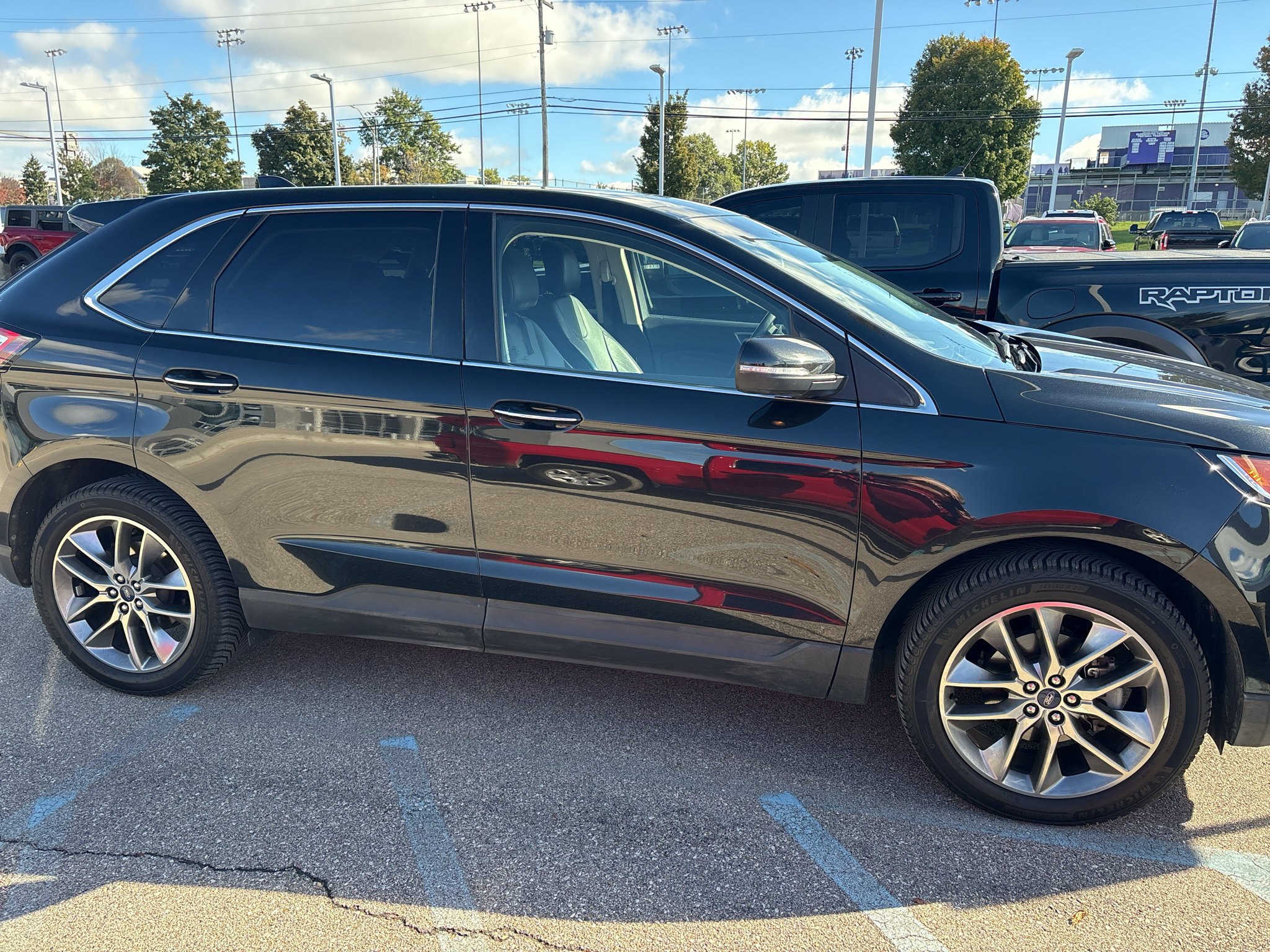 Used 2015 Ford Edge Titanium w/ Equipment Group 302A FWD image 2