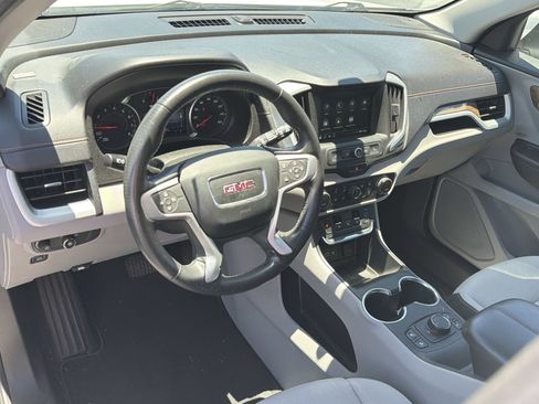 Used 2019 GMC Terrain SLE w/ Driver Convenience Package FWD image 2