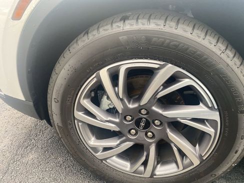 Used 2025 Lincoln Corsair FWD image 7