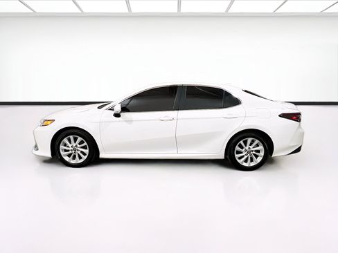 Used 2024 Toyota Camry LE FWD image 21