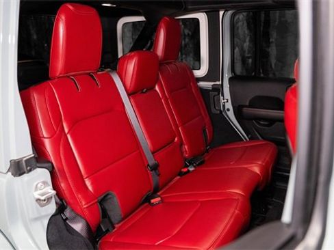 Used 2024 Jeep Wrangler Unlimited Rubicon 392 image 16