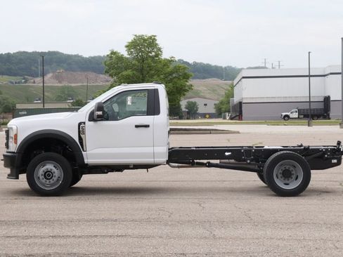 New 2025 Ford F550 4x4 Regular Cab Super Duty image 4
