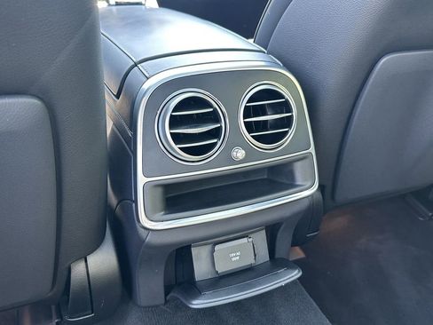 Used 2019 Mercedes-Benz S 560 Sedan image 26