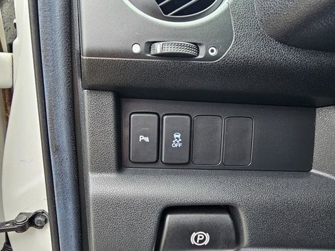 Used 2013 Honda Pilot Touring image 37