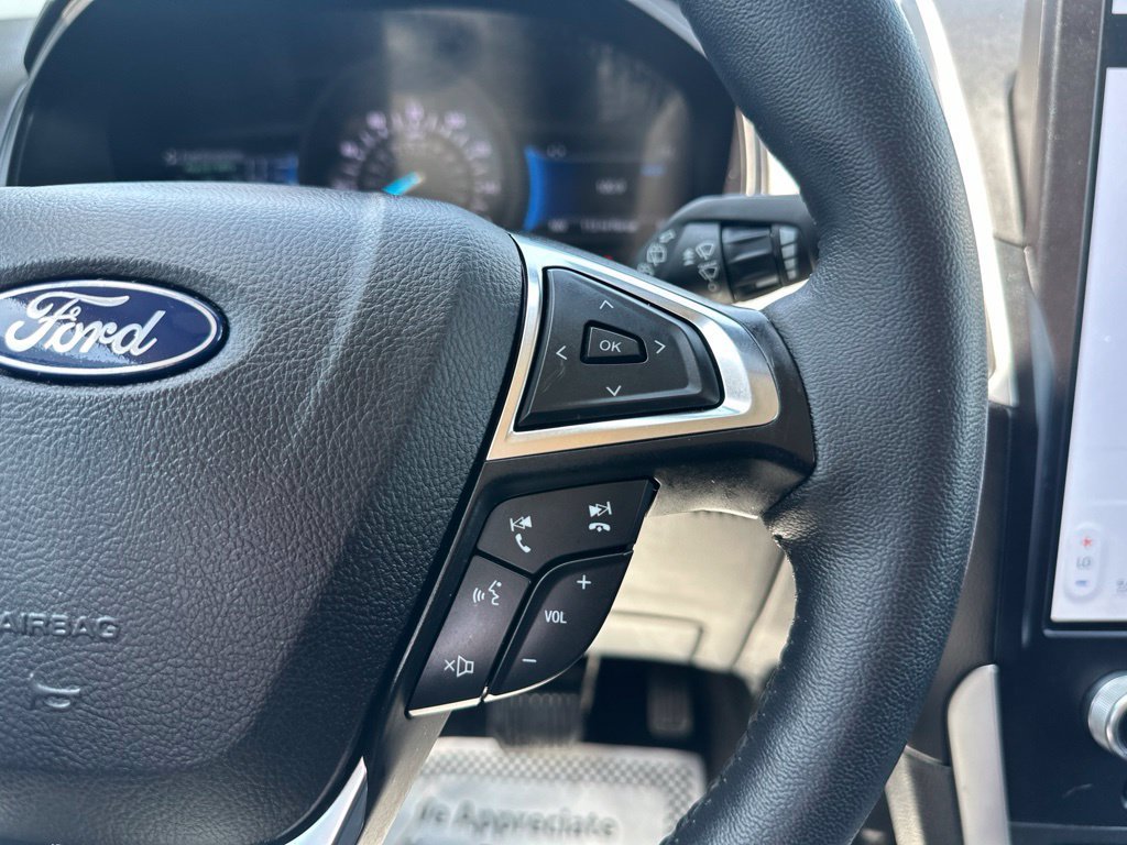 Used 2024 Ford Edge SEL w/ Convenience Package AWD/4WD image 16