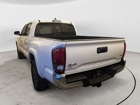 Certified 2023 Toyota Tacoma SR5 AWD/4WD image 3