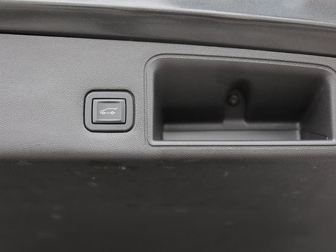 Used 2019 GMC Terrain SLT w/ Preferred Package image 15