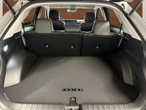 New 2025 Hyundai Ioniq 5 SEL image 23