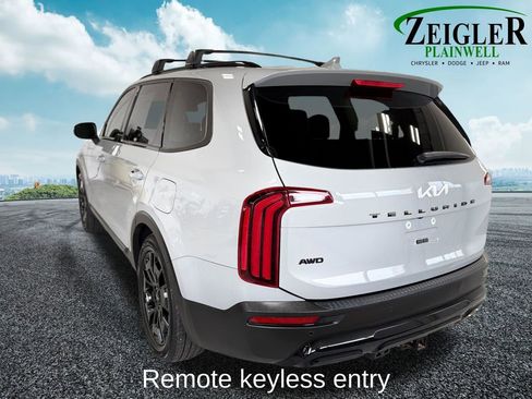 Used 2022 Kia Telluride EX w/ EX Premium Package image 7