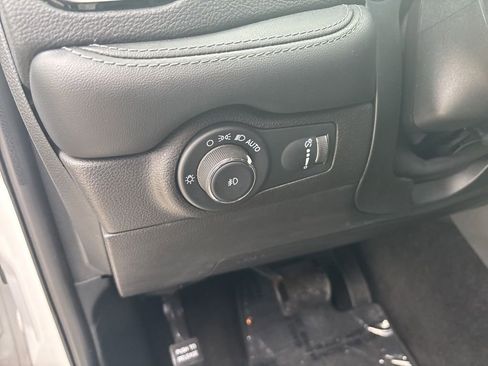 Used 2022 Dodge Durango GT image 29