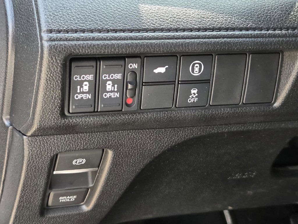 Used 2024 Honda Odyssey Sport image 23