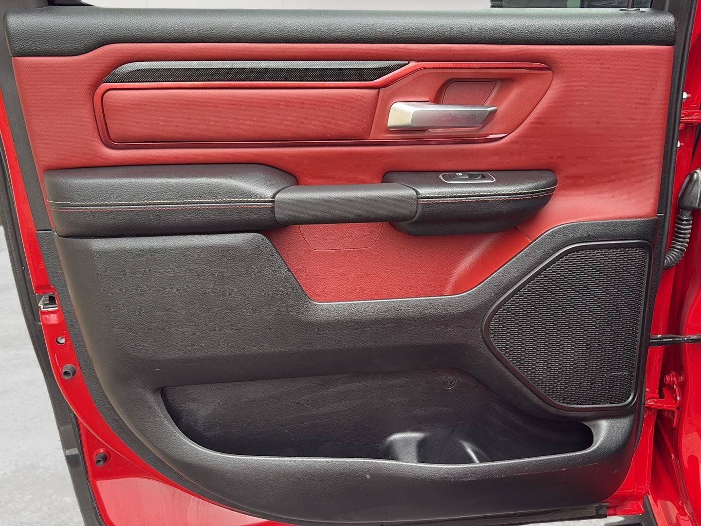 Used 2022 RAM 1500 Rebel AWD/4WD image 31
