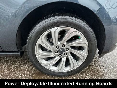 Used 2024 Lincoln Navigator Premiere image 15