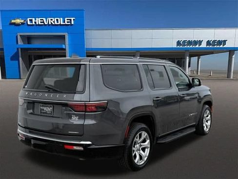 Used 2022 Jeep Wagoneer Series II AWD/4WD image 5