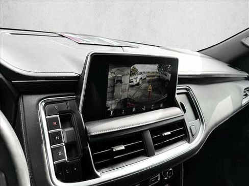 Used 2022 Chevrolet Tahoe Z71 w/ Luxury Package image 11