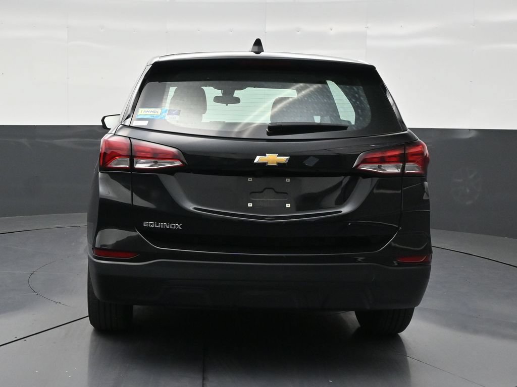 Used 2024 Chevrolet Equinox LS FWD image 4