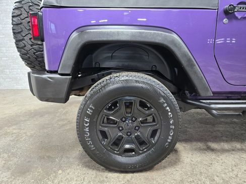 Used 2018 Jeep Wrangler Rubicon w/ Power Convenience Group image 46