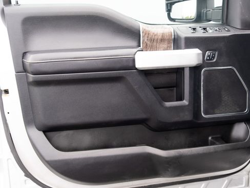Used 2017 Ford F350 Lariat AWD/4WD image 12