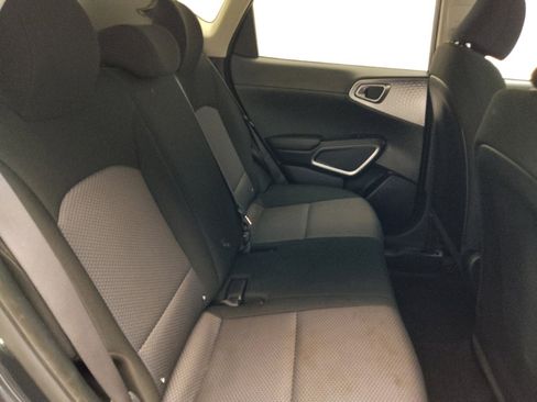Used 2022 Kia Soul LX w/ Technology Package image 19