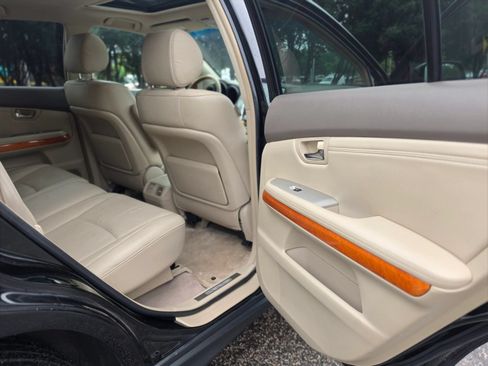 Used 2005 Lexus RX 330 AWD w/ Premium Plus Pkg image 16