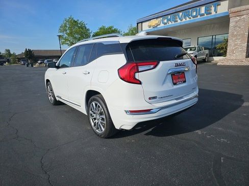 Used 2022 GMC Terrain Denali image 53
