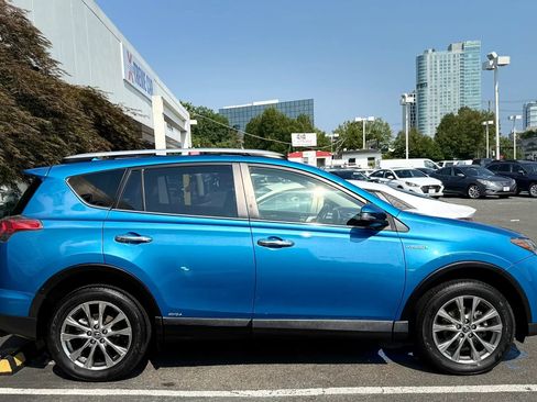 Used 2016 Toyota RAV4 Limited AWD/4WD image 8