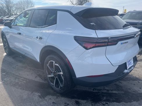 New 2026 Chevrolet Equinox EV LT image 7