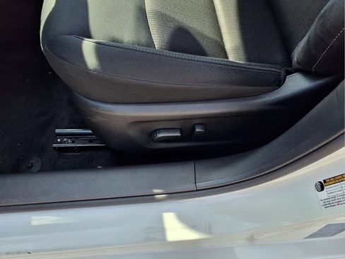 Used 2025 Nissan Altima 2.5 SV FWD image 22