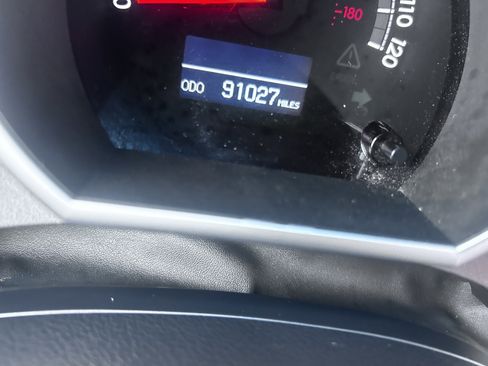 Used 2013 Toyota Sequoia Platinum image 24