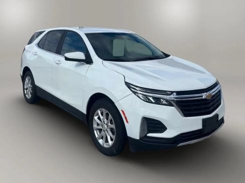 Used 2022 Chevrolet Equinox LT w/ Driver Convenience Package FWD image 1