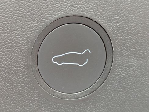Used 2022 Tesla Model 3 Performance image 19