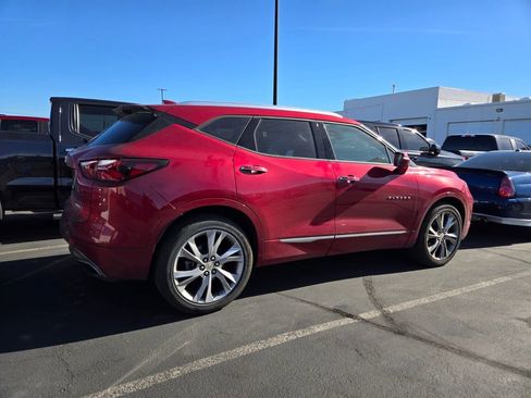 Used 2019 Chevrolet Blazer Premier w/ Sun and Wheels Package FWD image 2