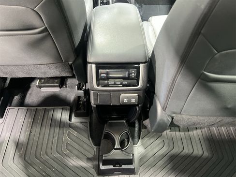 Used 2022 Subaru Ascent Onyx Edition image 21